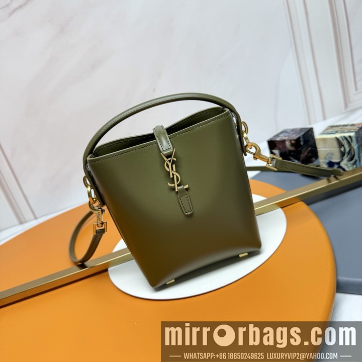 YSL Bags YSL 765870 15x13x6cm 8D6