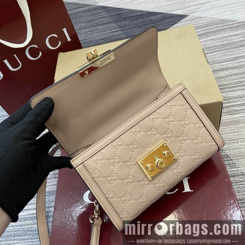 Gucci Bags 848884 20x13x8cm MP
