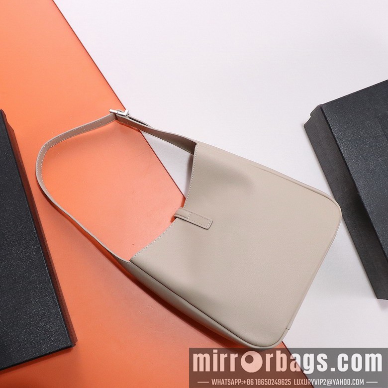 YSL Bags YSL Le 657230 24x24x10cm 8D6