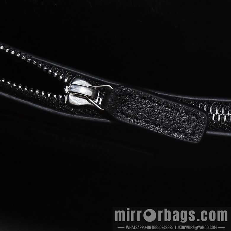 YSL Bags YSL Le 657230 24x24x10cm 8D10