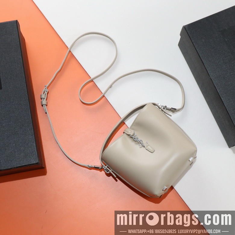 YSL Bags YSL 765870 15x13x6cm 8D3