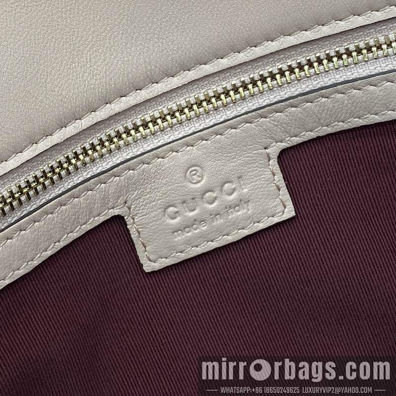 Gucci Bags 837267 26x15x7cm MP4