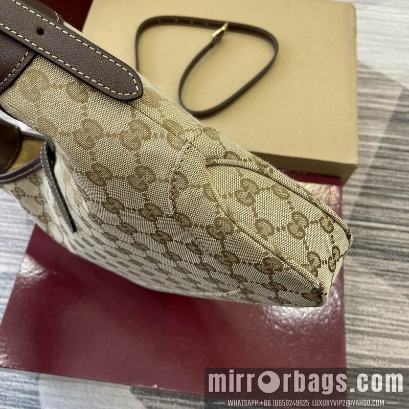 Gucci Bags 863136 28x19x4.5cm MP