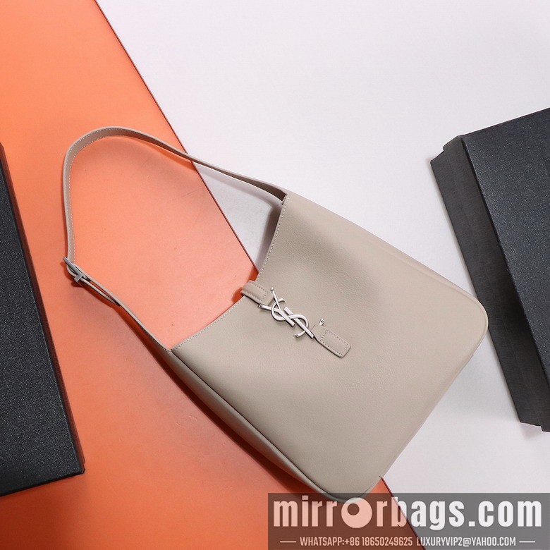 YSL Bags YSL Le 657230 24x24x10cm 8D6