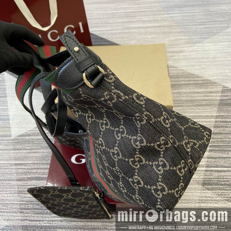 Gucci Bags 860845 25x20x15cm MP3