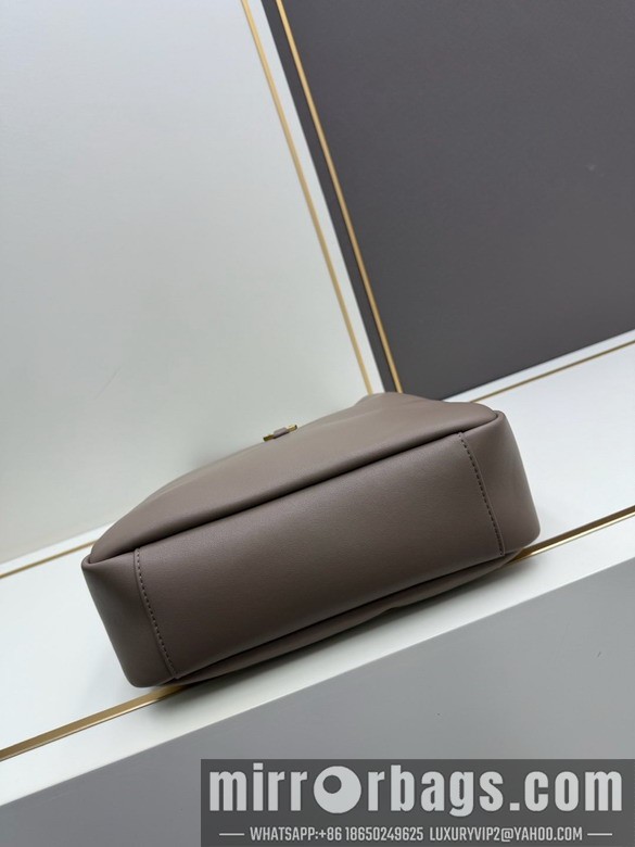 YSL Bags YSL 6137 28x28x10cm jj3