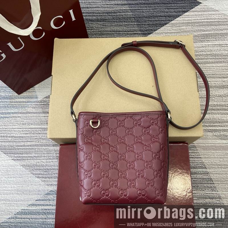 Gucci Bags 847090 15x18x8cm MP 3色