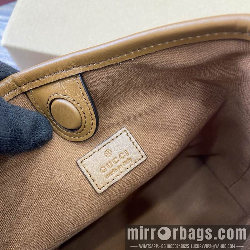 Gucci Bags 847090 15x18x8cm MP 3色