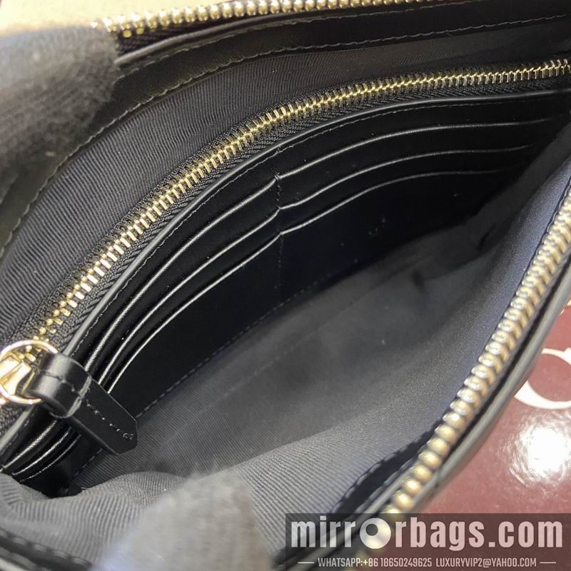 Gucci Bags 837742 21x15x3.5cm MP 2色