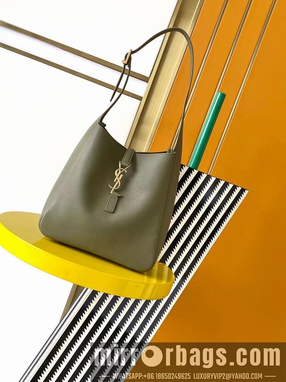 YSL Bags YSL 713938 22x22x10cm 8D1