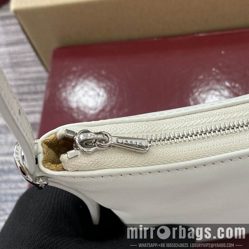 Gucci Bags 863406 22.5x12.5x3.5cm MP 2色