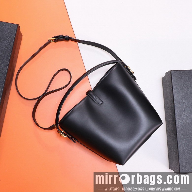 YSL Bags YSL 749036 17x20x13cm 8D2