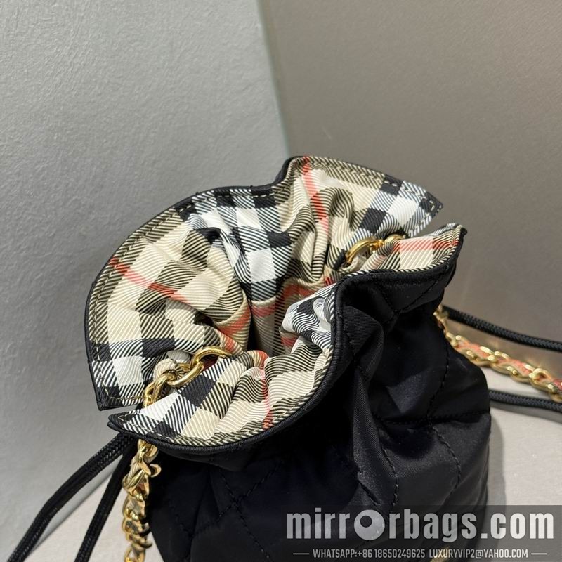 Burberry Bags Horseshoe 14x10x19cm HQ