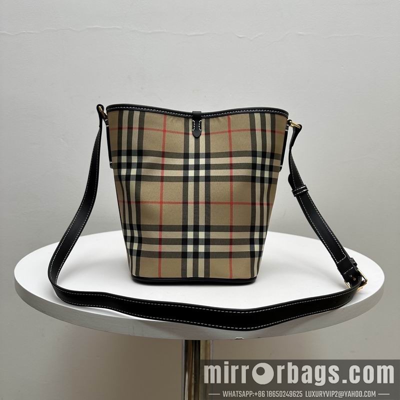 Burberry Bags 16x15x23cm HQ 1