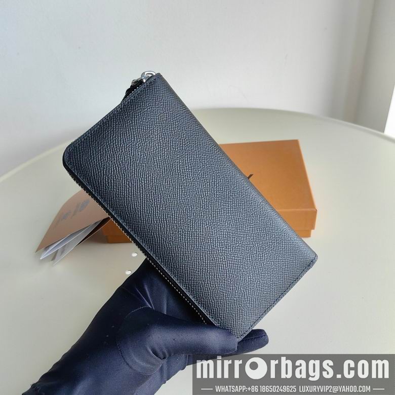 Burberry Bags 041404 WP