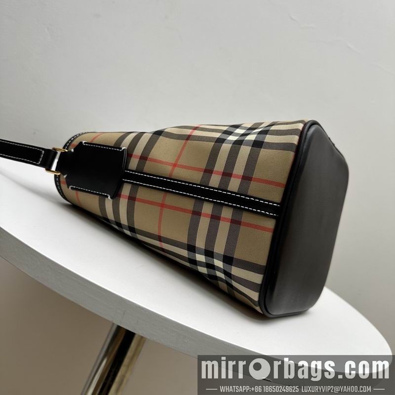 Burberry Bags 16x15x23cm HQ 1