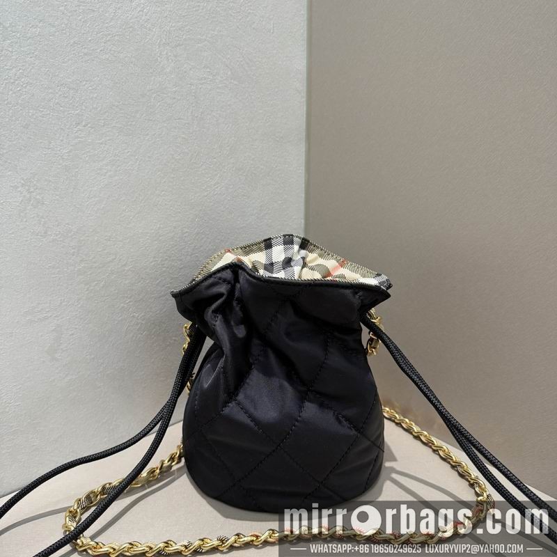 Burberry Bags Horseshoe 14x10x19cm HQ