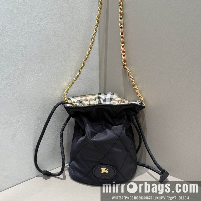 Burberry Bags Horseshoe 14x10x19cm HQ