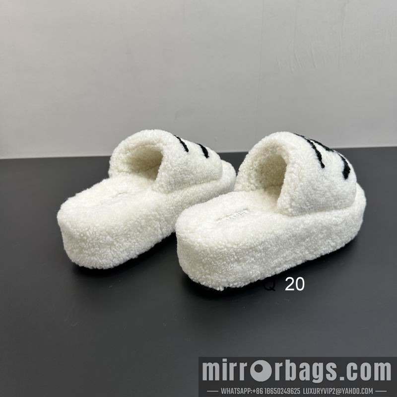 Chanel Shoes sz35-40 XX0903