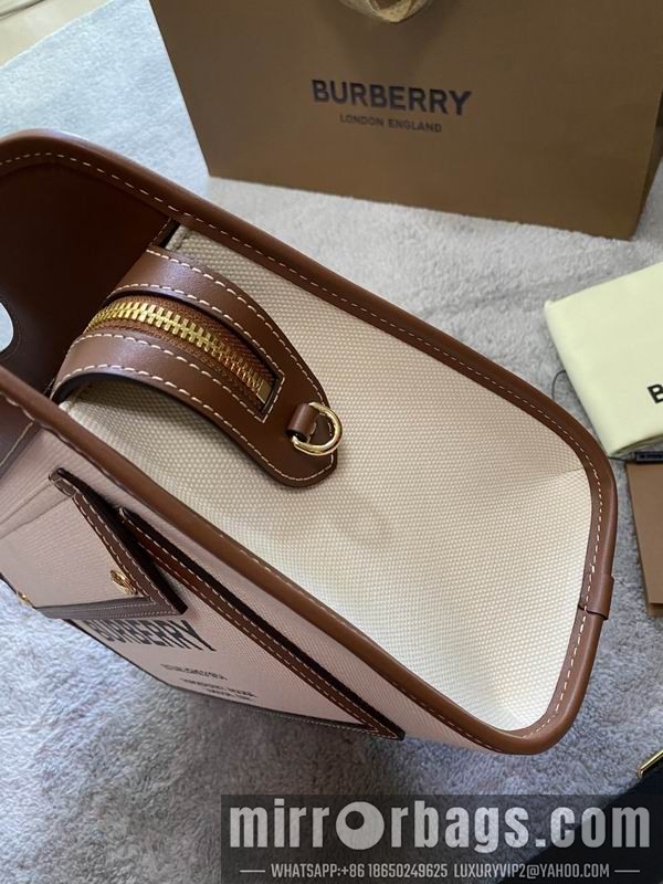 Burberry Bags Horseferry 31x12x29.5cm HQ