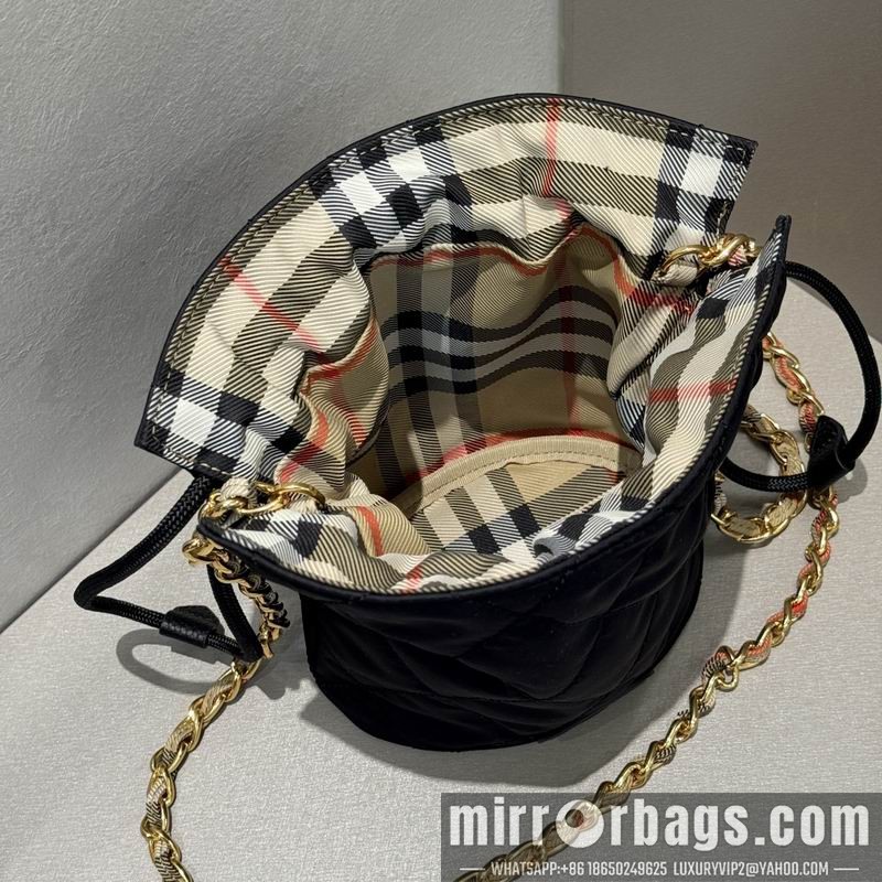 Burberry Bags Horseshoe 14x10x19cm HQ
