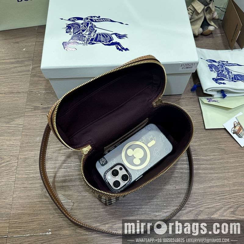 Burberry Bags 5251 19.5x8x15cm HQ
