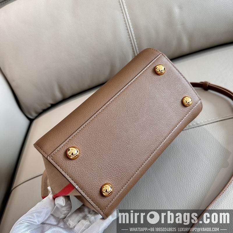 Burberry Bags Burberry 21x20x13cm HQ