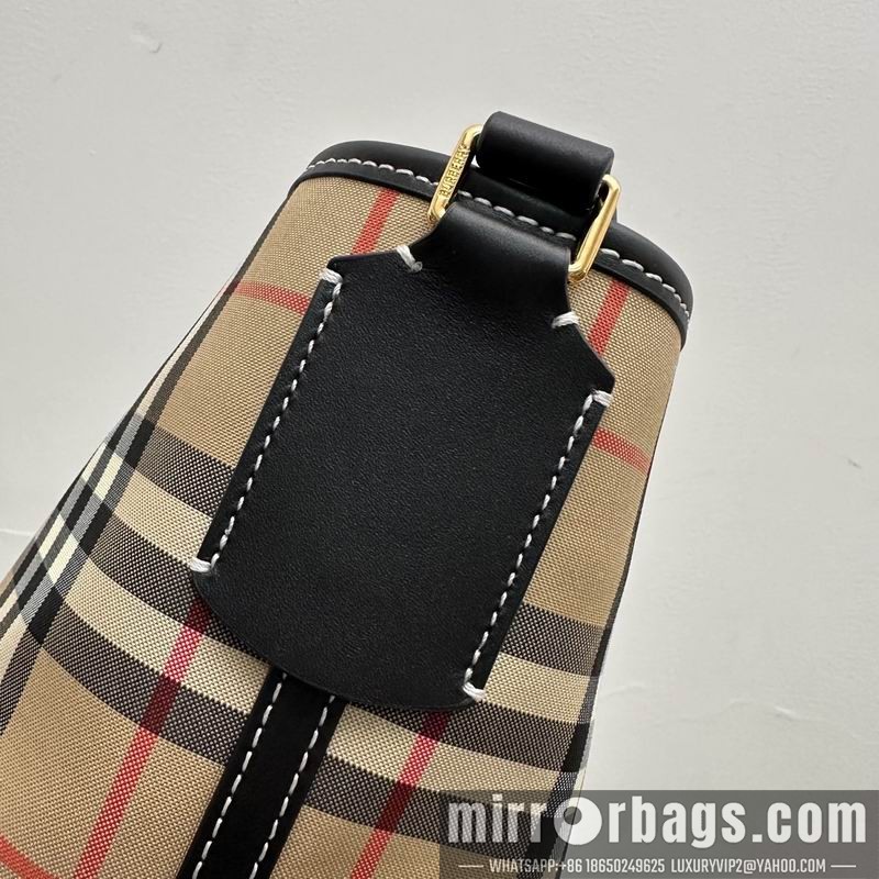 Burberry Bags 16x15x23cm HQ 1