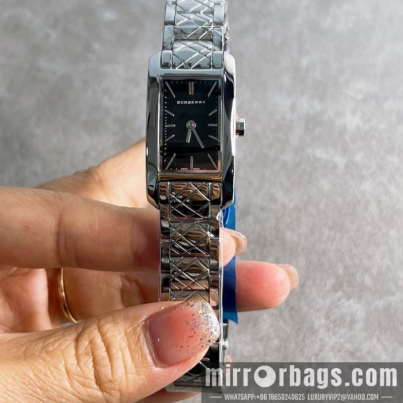Burberry 19X30mm 042737 Watch