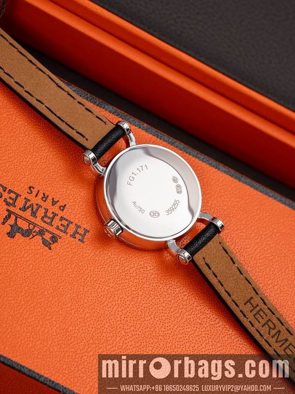 Hermes 21X18mm 052306 Watch