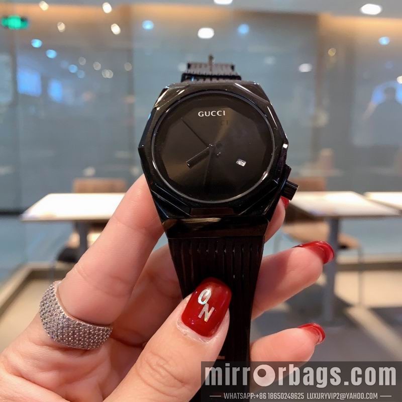 Gucci 41mm 010518 Watch
