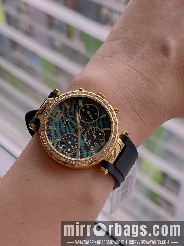 Guess watch 1010136 Watch