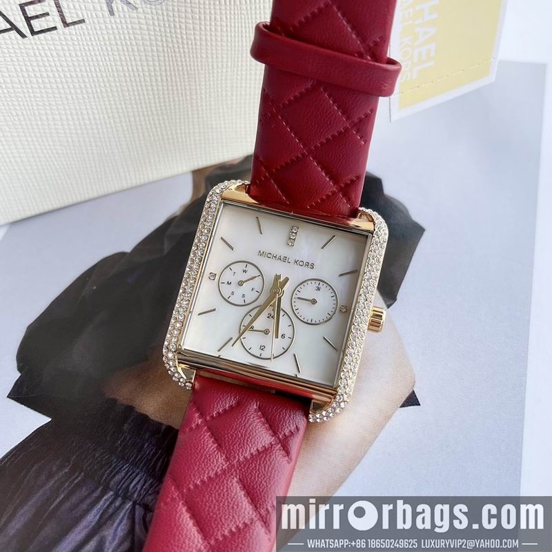 MK 37X32mm 101075 Watch