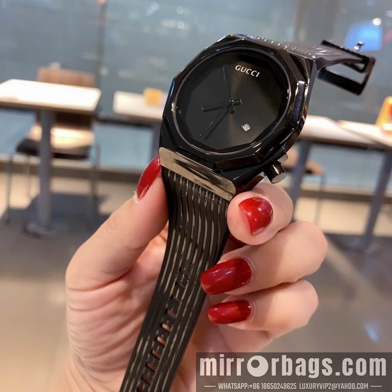 Gucci 41mm 010518 Watch