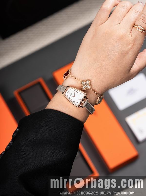 Hermes 20X27.2mm 080601 Watch