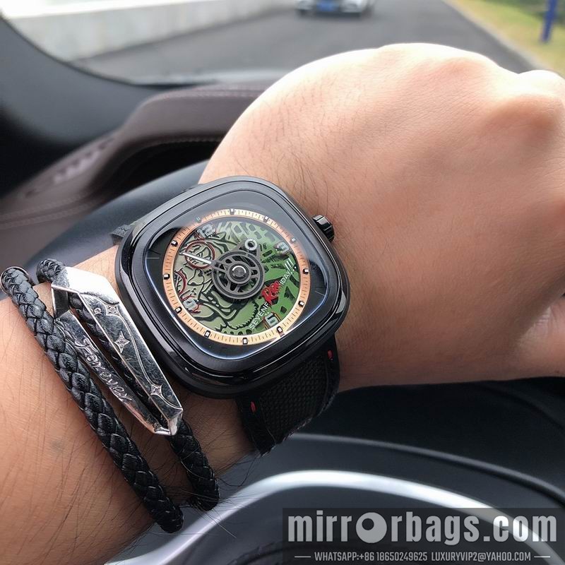 Seven Friday 45.6X45mm 090484 Watch