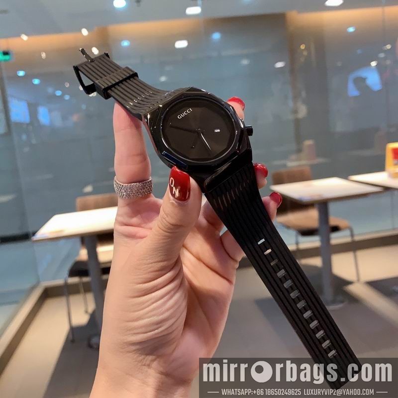 Gucci 41mm 010518 Watch