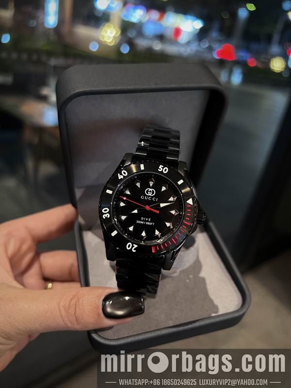 Gucci 40mm 042937 Watch