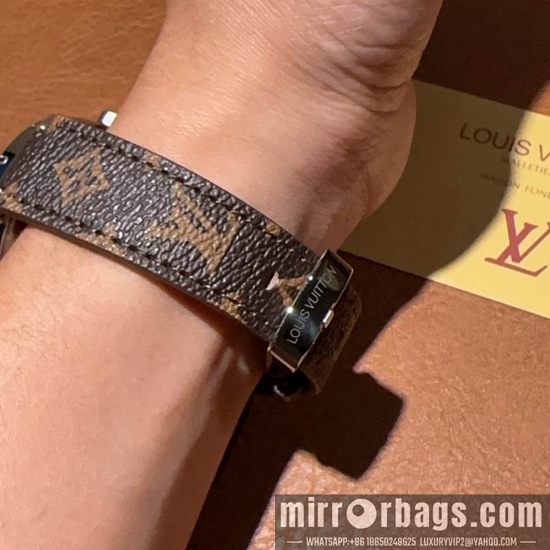 LV 40mm 080486 Watch