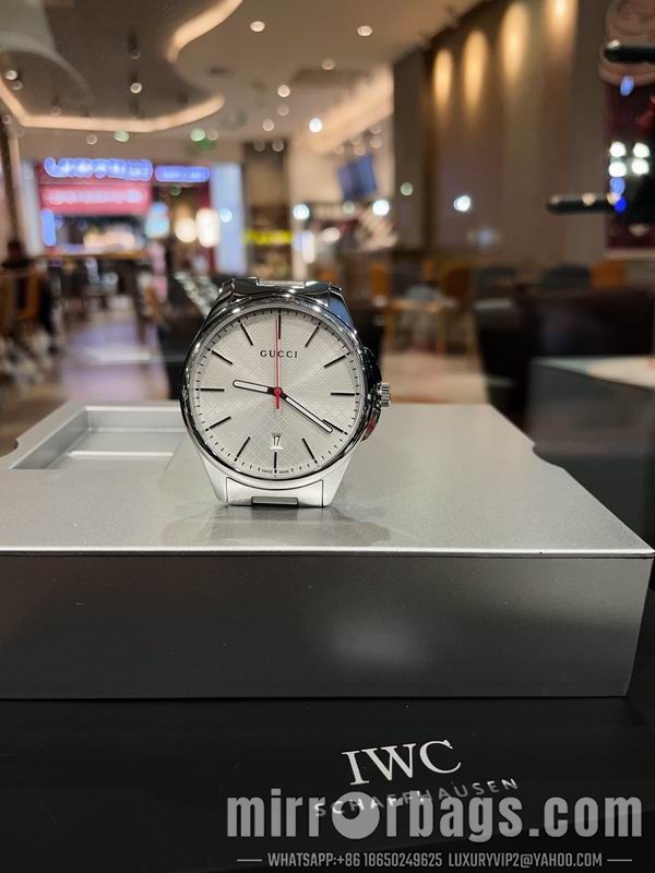 Gucci 40mm 052302 Watch