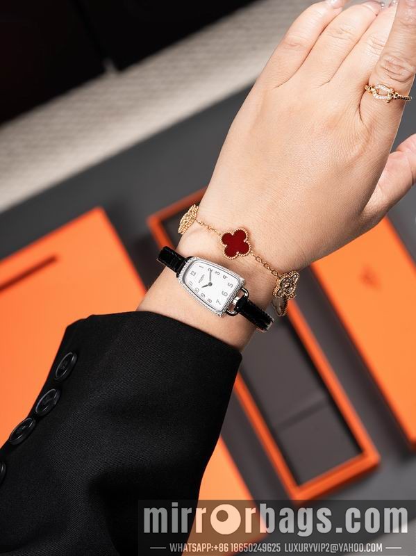 Hermes 20X27.2mm 080602 Watch