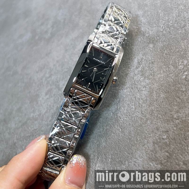 Burberry 19X30mm 042737 Watch
