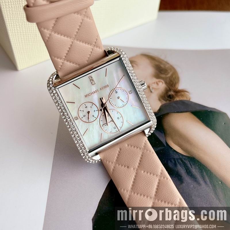 MK 37X32mm 101075 Watch
