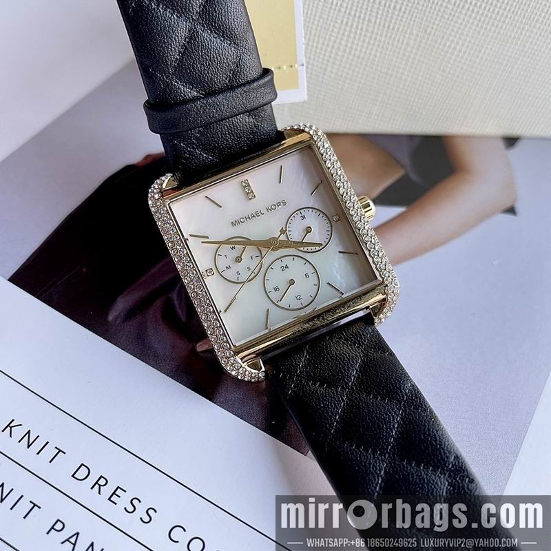 MK 37X32mm 101075 Watch