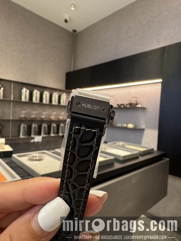 Hublot 29mm 101564 Watch