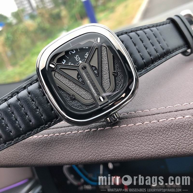 Seven Friday 47.6X47mm 090482 Watch