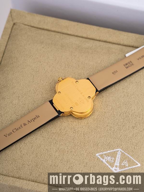 Van Cleef & Arpels 29.7mm 080606 Watch