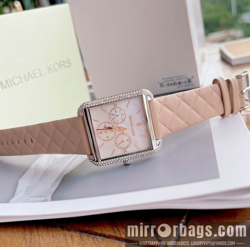 MK 37X32mm 101075 Watch