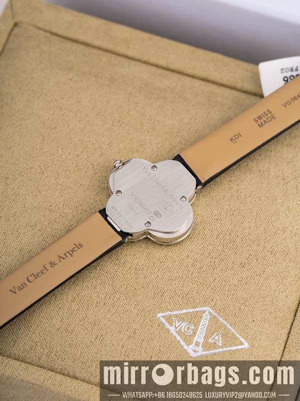 Van Cleef & Arpels 29.7mm 080606 Watch