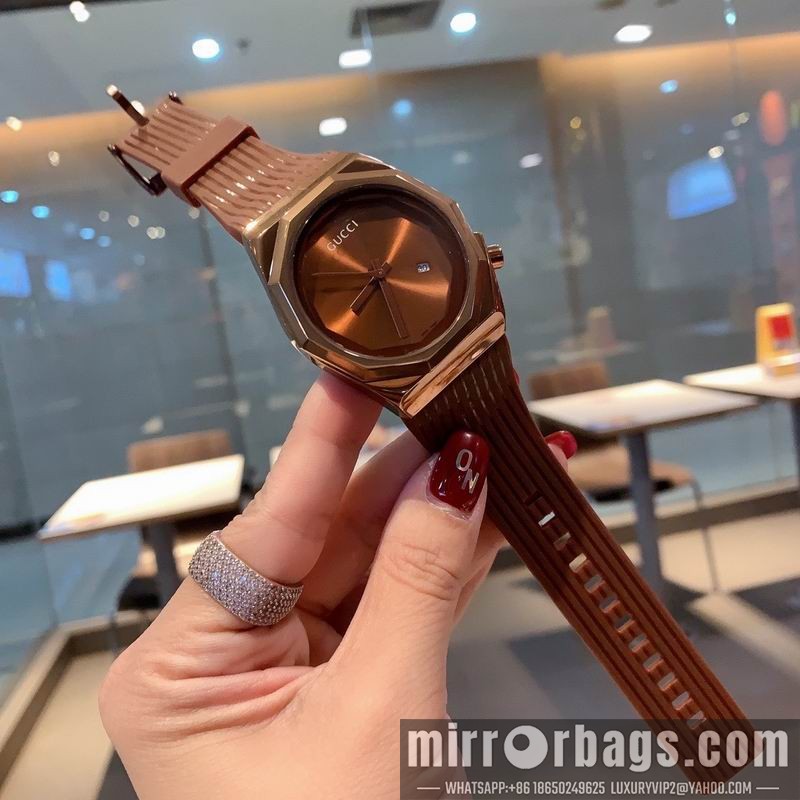 Gucci 41mm 010518 Watch